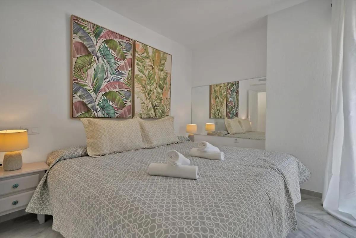 Tropical Chic Apartment In San Pedro Marbella - San Marino III 0*,